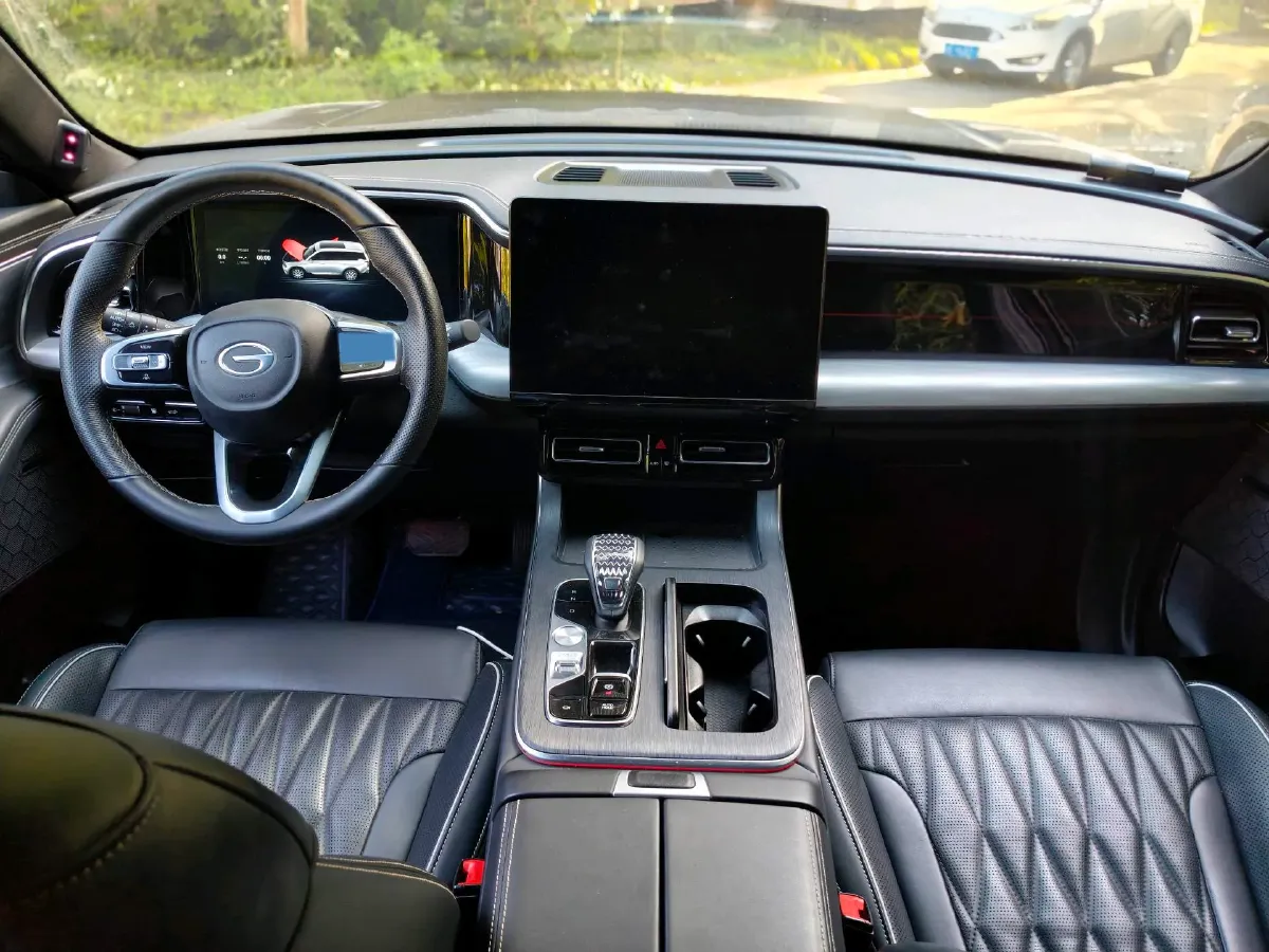 2022 GAC Trumpchi GS8 2.0T 252HP L4 8AT,autocango,china used car exporter,china ev exporter,chinese used car exporter,chinese used ev exporter