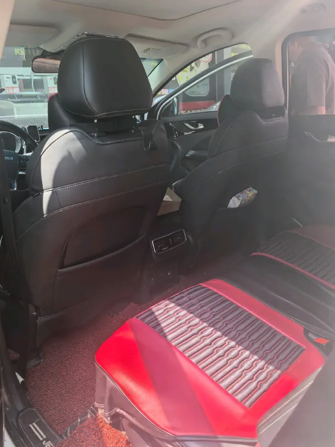 2019 Jetour X90 1.5T 147HP L4 6MT,autocango,china used car exporter,china ev exporter,chinese used car exporter,chinese used ev exporter