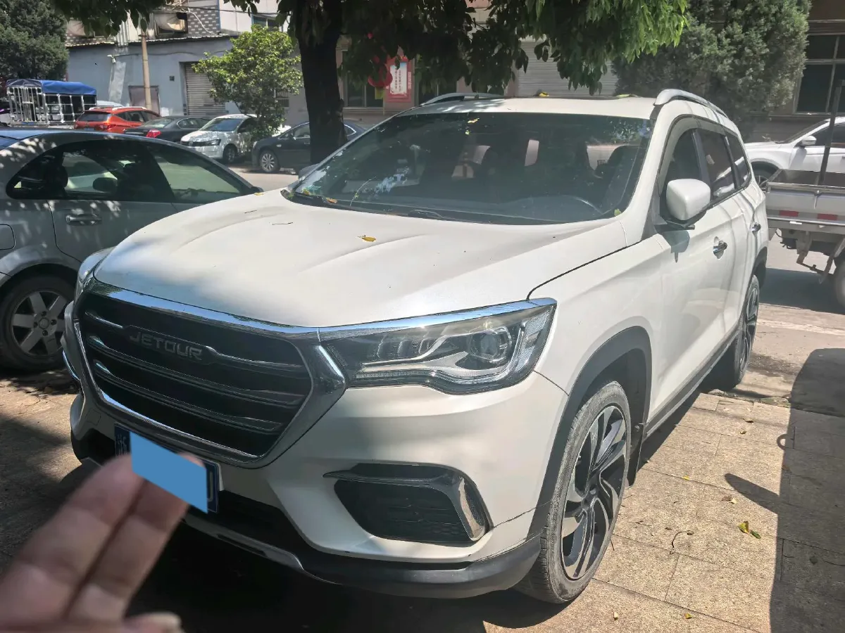2019 Jetour X90 1.5T 147HP L4 6MT,autocango,china used car exporter,china ev exporter,chinese used car exporter,chinese used ev exporter