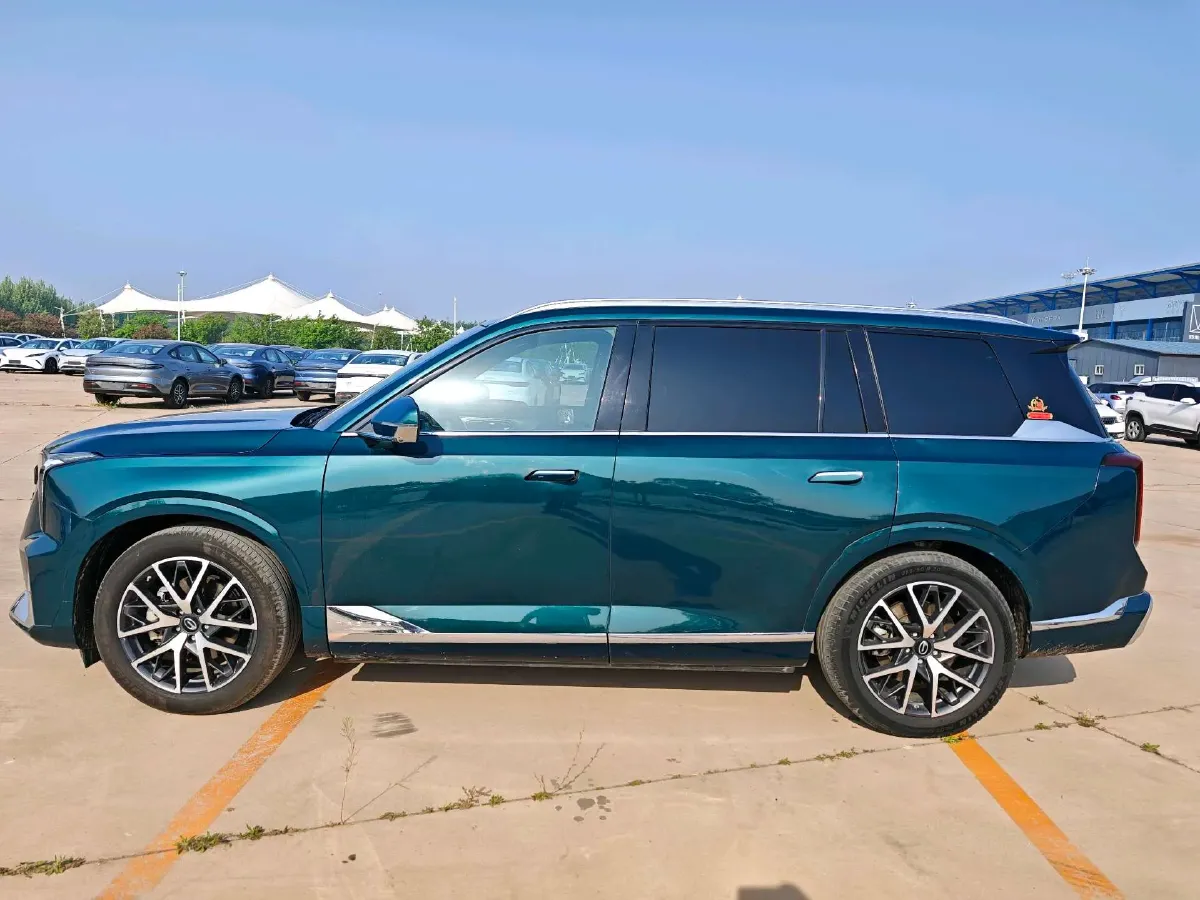 2022 GAC Trumpchi GS8 2.0T 190HP L4 E-CVT Hybrid,autocango,china used car exporter,china ev exporter,chinese used car exporter,chinese used ev exporter