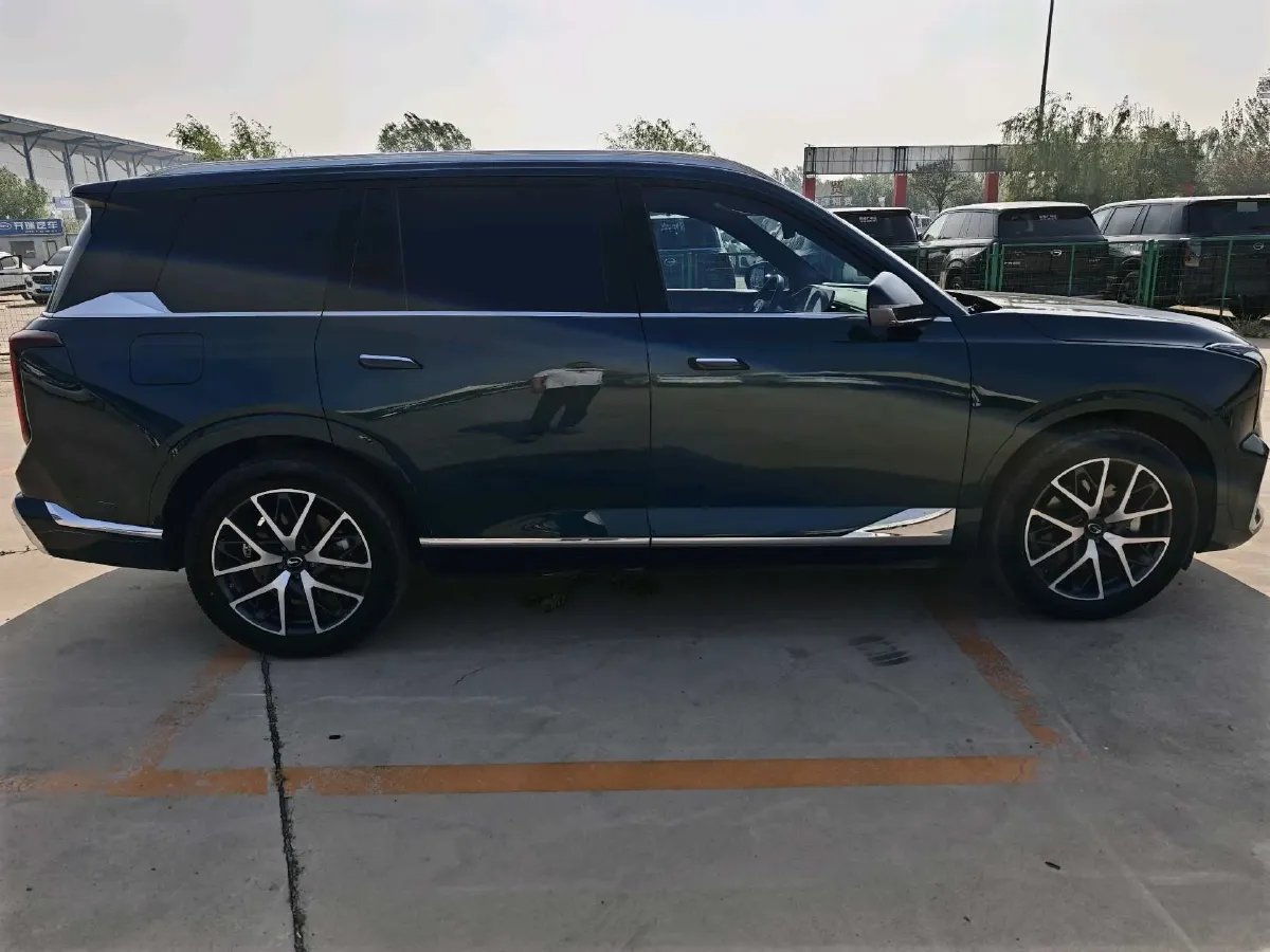 2022 GAC Trumpchi GS8 2.0T 190HP L4 E-CVT Hybrid,autocango,china used car exporter,china ev exporter,chinese used car exporter,chinese used ev exporter