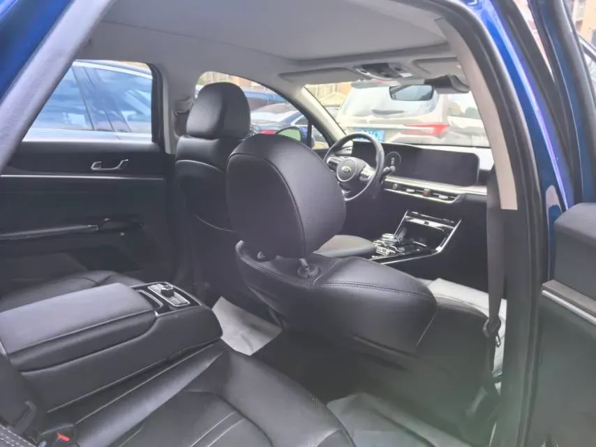 2020 Kia K5 2.0T 240HP L4 8AT,autocango,china used car exporter,china ev exporter,chinese used car exporter,chinese used ev exporter