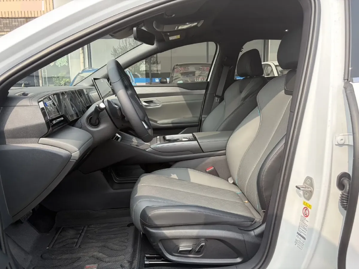 2025 BYD QinL BEV,autocango,china used car exporter,china ev exporter,chinese used car exporter,chinese used ev exporter