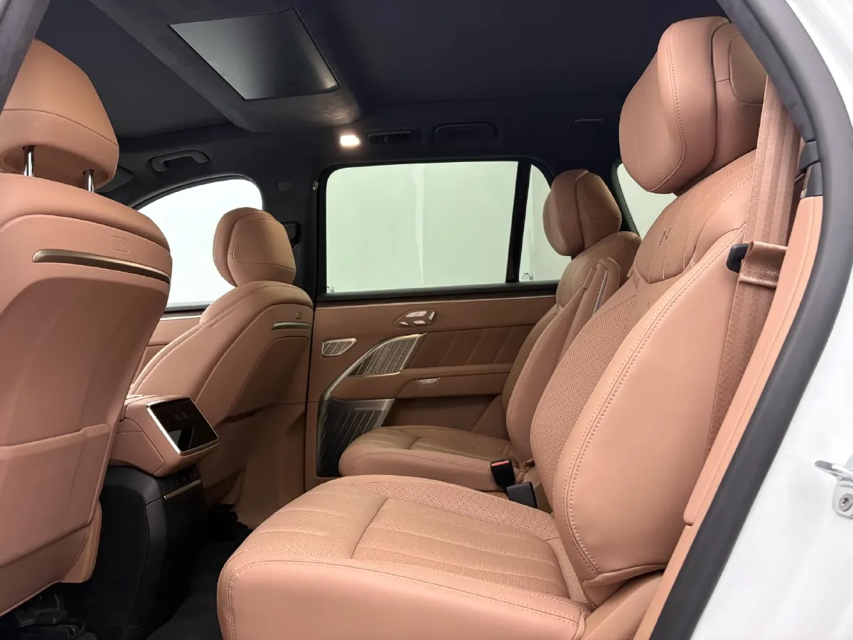 2025 ONVO L90 BEV,autocango,china used car exporter,china ev exporter,chinese used car exporter,chinese used ev exporter