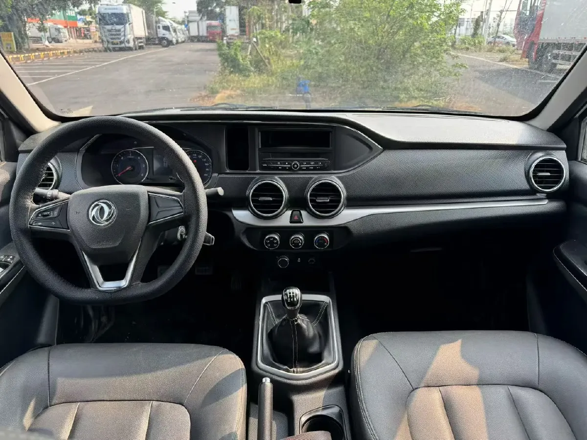 2021 Dongfeng RuiQi 2.4T 165HP L4 5MT,autocango,china used car exporter,china ev exporter,chinese used car exporter,chinese used ev exporter
