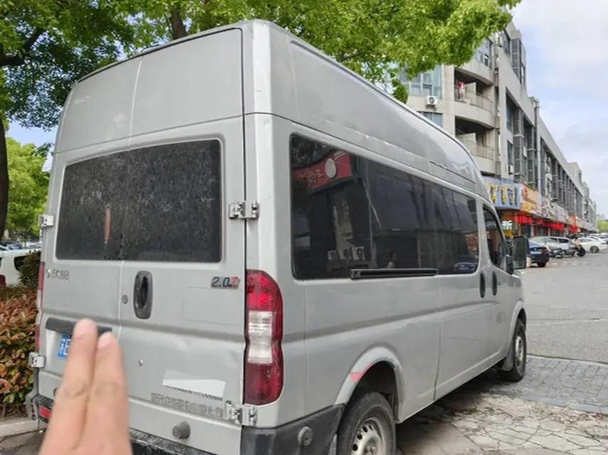 2023 MAXUS XinTu V70 2.0T 125HP L4 6MT,autocango,china used car exporter,china ev exporter,chinese used car exporter,chinese used ev exporter