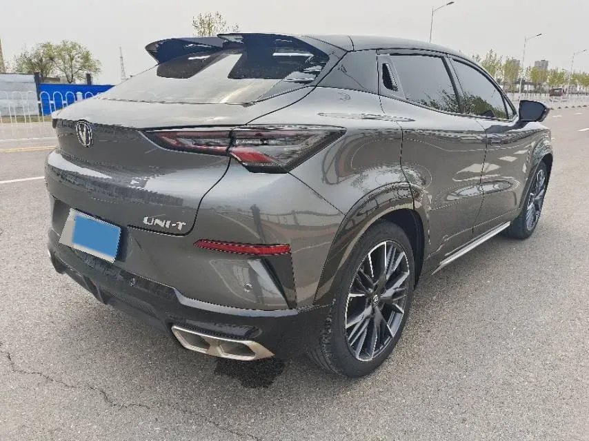 2023 ChangAn UNI-T 1.5T 188HP L4 7DCT,autocango,china used car exporter,china ev exporter,chinese used car exporter,chinese used ev exporter