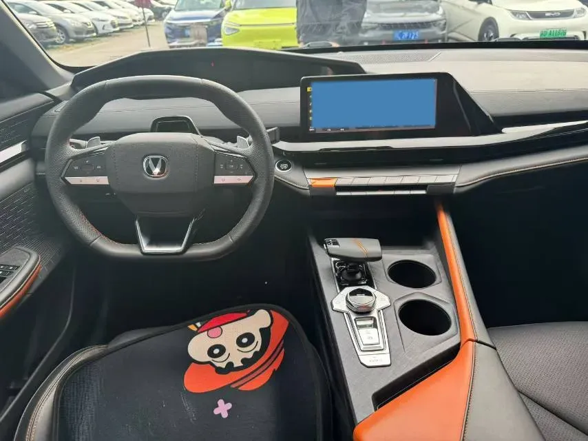 2022 ChangAn UNI-V 1.5T 188HP L4 7DCT,autocango,china used car exporter,china ev exporter,chinese used car exporter,chinese used ev exporter