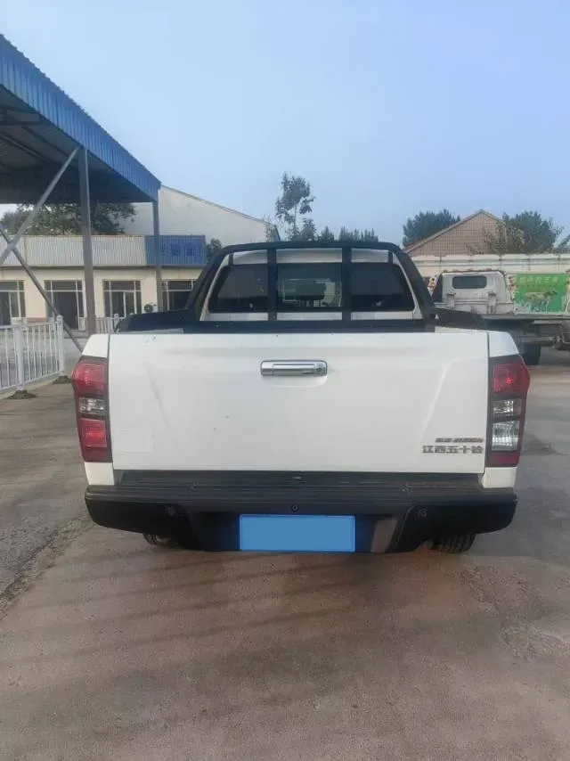 2020 Isuzu LingTuo 2.5T 150HP L4 6AT,autocango,china used car exporter,china ev exporter,chinese used car exporter,chinese used ev exporter