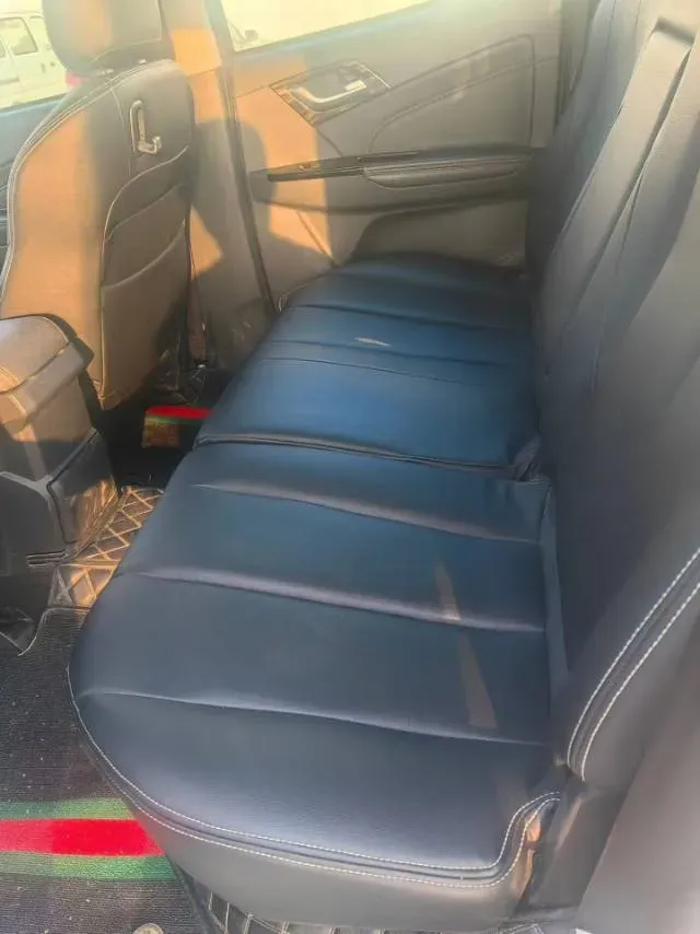 2020 Isuzu LingTuo 2.5T 150HP L4 6AT,autocango,china used car exporter,china ev exporter,chinese used car exporter,chinese used ev exporter