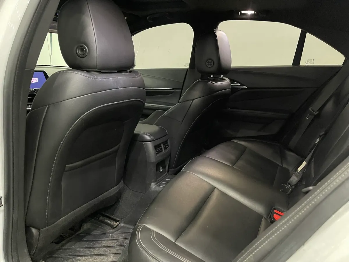 2023 Cadillac CT4 1.5T 211HP L4 8AT,autocango,china used car exporter,china ev exporter,chinese used car exporter,chinese used ev exporter