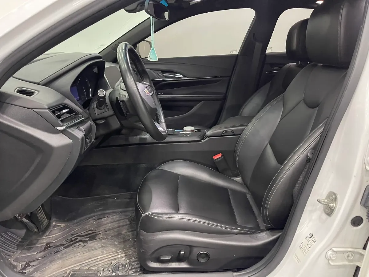 2023 Cadillac CT4 1.5T 211HP L4 8AT,autocango,china used car exporter,china ev exporter,chinese used car exporter,chinese used ev exporter