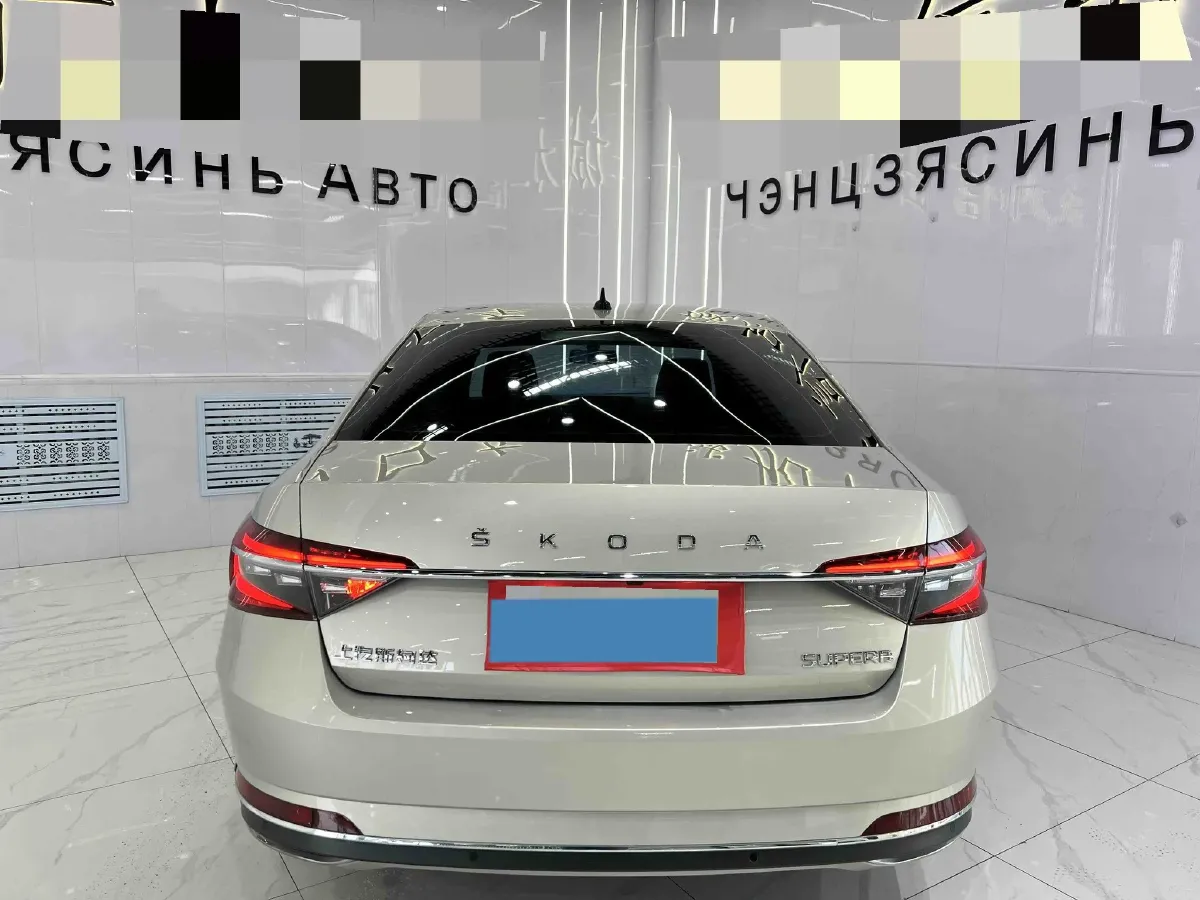 2022 Skoda Superb 1.4T 150HP L4 7DCT,autocango,china used car exporter,china ev exporter,chinese used car exporter,chinese used ev exporter