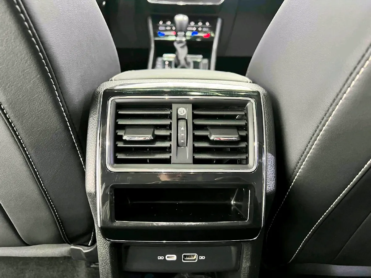 2022 Skoda Superb 1.4T 150HP L4 7DCT,autocango,china used car exporter,china ev exporter,chinese used car exporter,chinese used ev exporter