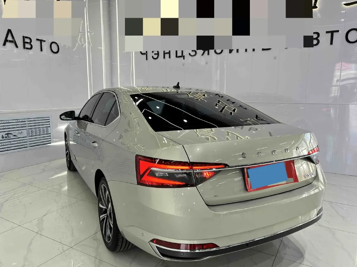 2022 Skoda Superb 1.4T 150HP L4 7DCT,autocango,china used car exporter,china ev exporter,chinese used car exporter,chinese used ev exporter