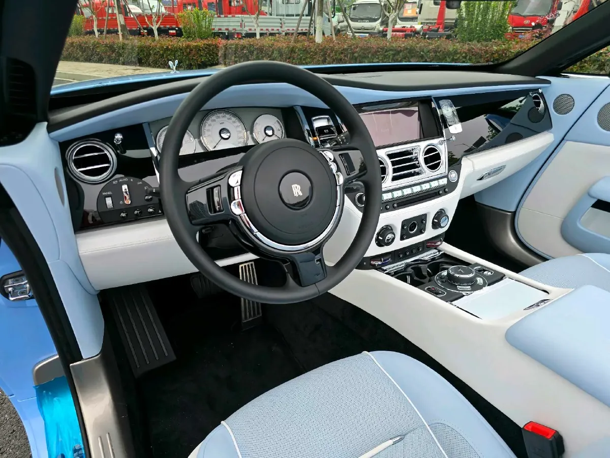 2018 Rolls-Royce Dawn 6.6T 571HP V12 8AT,autocango,china used car exporter,china ev exporter,chinese used car exporter,chinese used ev exporter