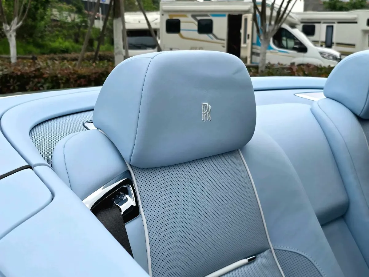 2018 Rolls-Royce Dawn 6.6T 571HP V12 8AT,autocango,china used car exporter,china ev exporter,chinese used car exporter,chinese used ev exporter