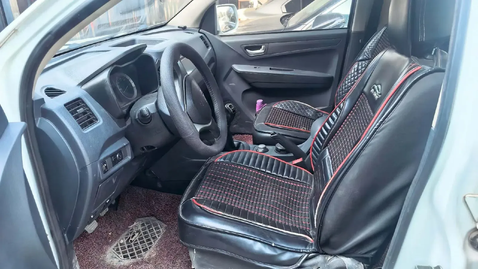 2018 Isuzu RE-MAX Jim 2.8T 116HP L4 5MT,autocango,china used car exporter,china ev exporter,chinese used car exporter,chinese used ev exporter