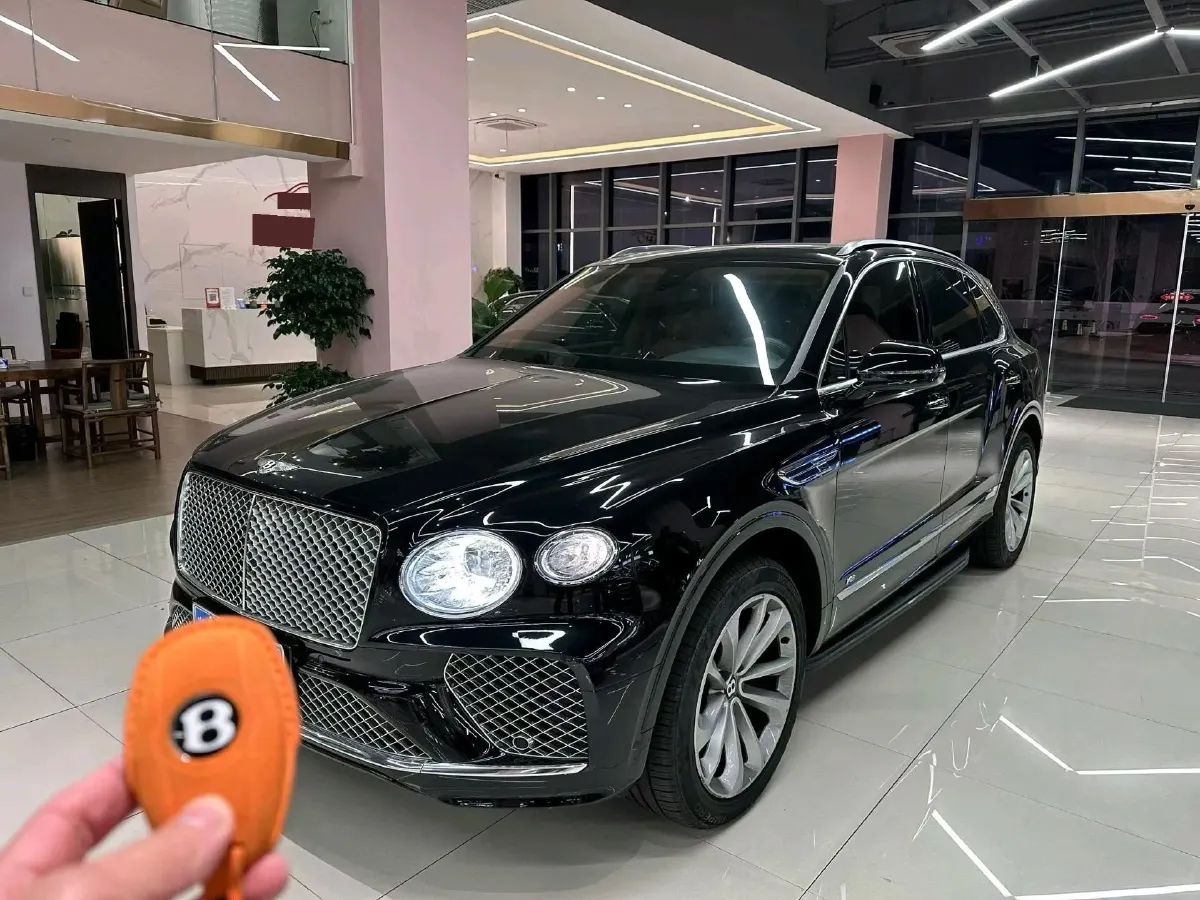2021 Bentley Bentayga 4.0T 550HP V8 8AT,autocango,china used car exporter,china ev exporter,chinese used car exporter,chinese used ev exporter