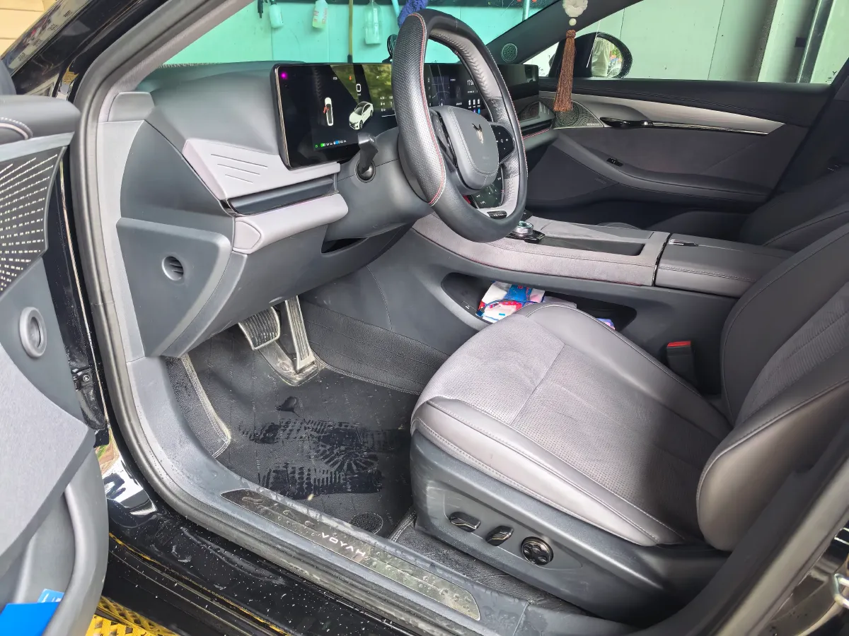 2024 Voyah ZhuiGuang 1.5T 136HP L4 PHEV 43KWH,autocango,china used car exporter,china ev exporter,chinese used car exporter,chinese used ev exporter