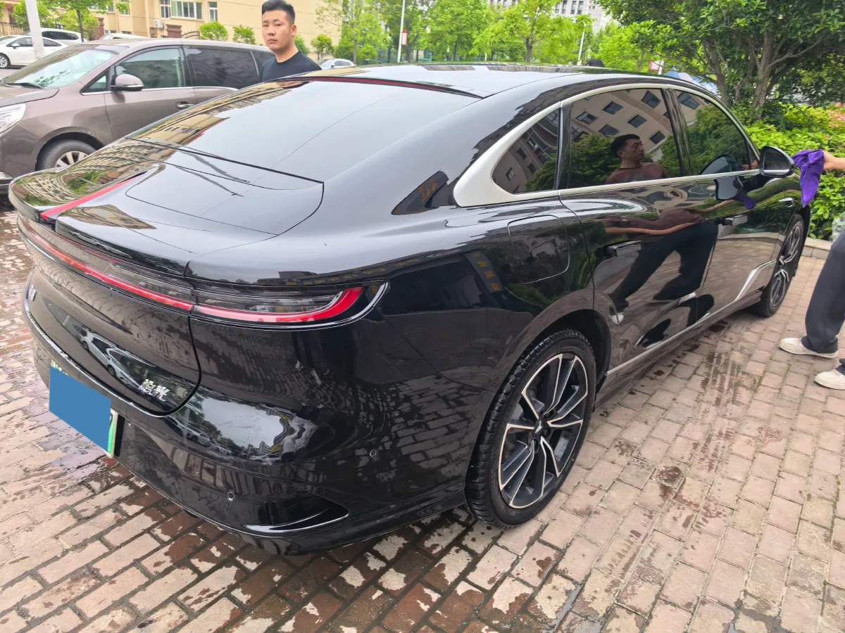 2024 Voyah ZhuiGuang 1.5T 136HP L4 PHEV 43KWH,autocango,china used car exporter,china ev exporter,chinese used car exporter,chinese used ev exporter