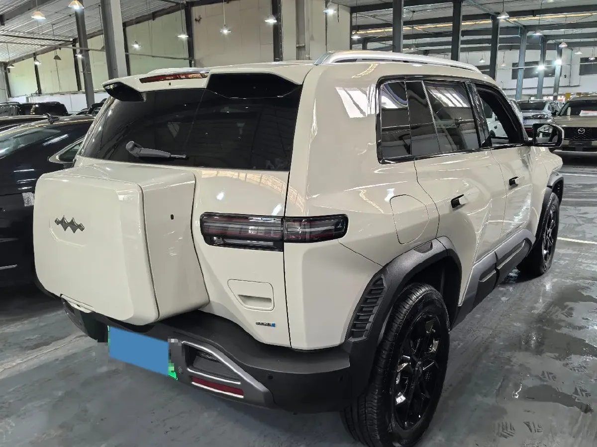 2025 FangChengBao Tai 3 BEV,autocango,china used car exporter,china ev exporter,chinese used car exporter,chinese used ev exporter