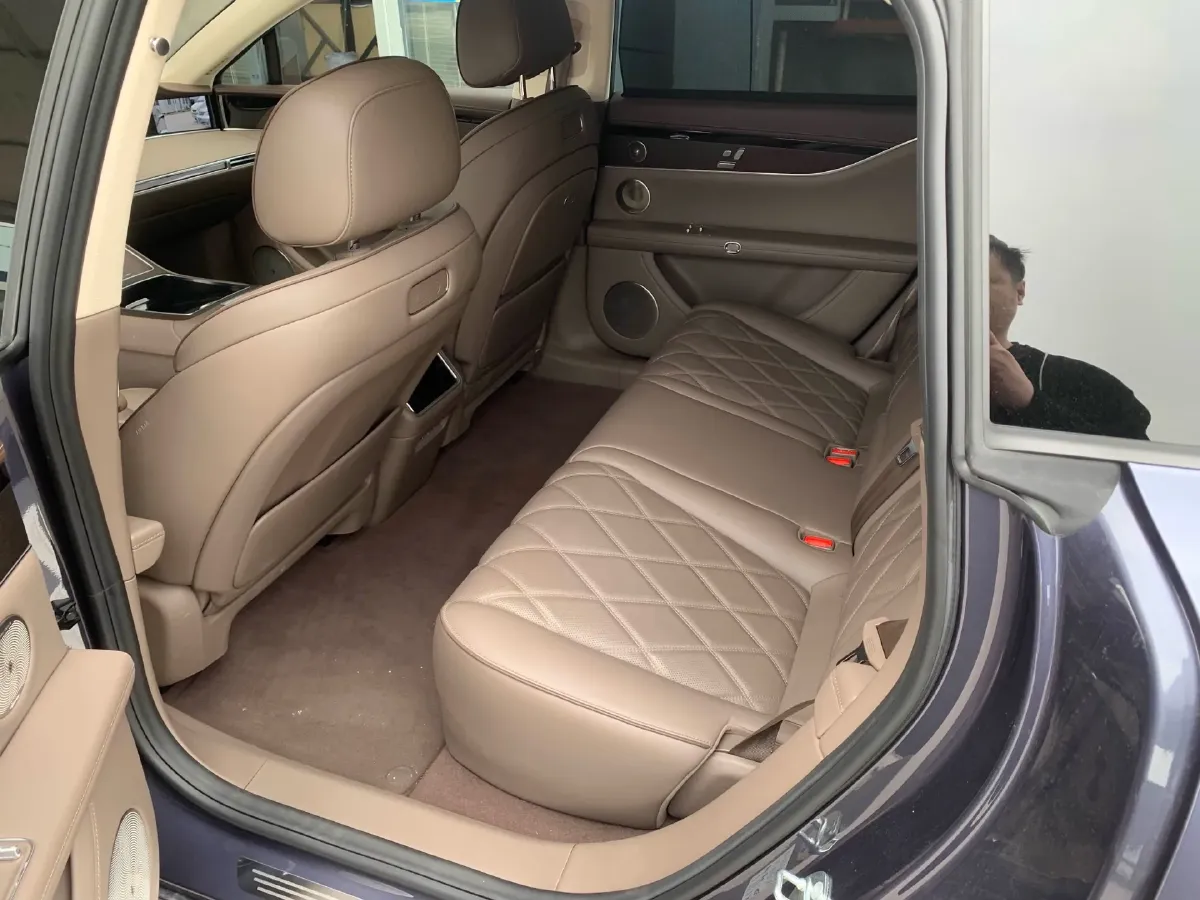 2025 AITO AITO M8 BEV,autocango,china used car exporter,china ev exporter,chinese used car exporter,chinese used ev exporter