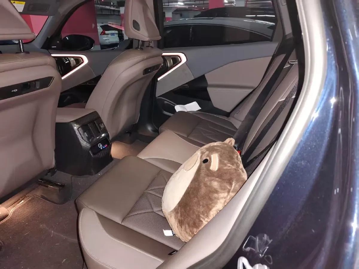 2025 BMW X3 2.0T 258HP L4 8AT,autocango,china used car exporter,china ev exporter,chinese used car exporter,chinese used ev exporter