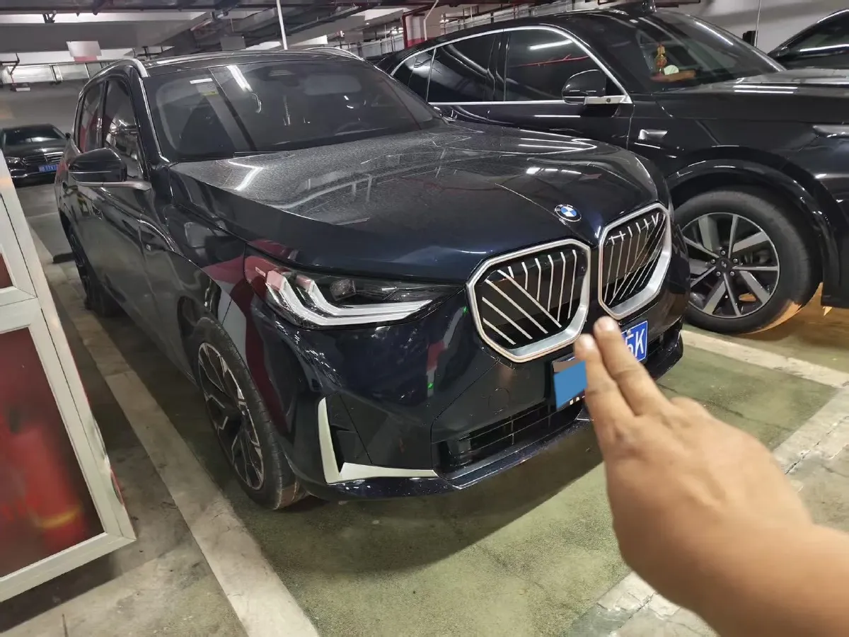 2025 BMW X3 2.0T 258HP L4 8AT,autocango,china used car exporter,china ev exporter,chinese used car exporter,chinese used ev exporter