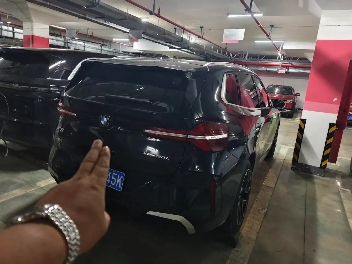 2025 BMW X3 2.0T 258HP L4 8AT,autocango,china used car exporter,china ev exporter,chinese used car exporter,chinese used ev exporter