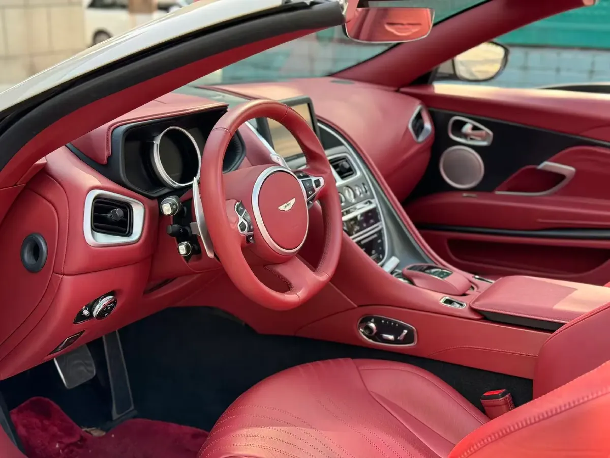 2019 Aston Martin DB11 4.0T 510HP V8 8AT,autocango,china used car exporter,china ev exporter,chinese used car exporter,chinese used ev exporter