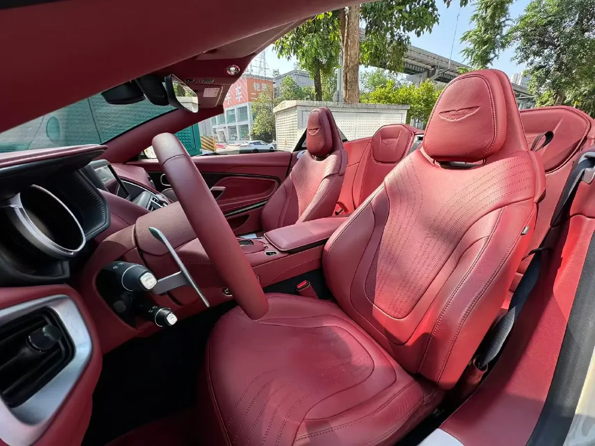 2019 Aston Martin DB11 4.0T 510HP V8 8AT,autocango,china used car exporter,china ev exporter,chinese used car exporter,chinese used ev exporter