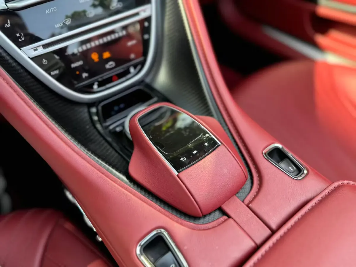 2019 Aston Martin DB11 4.0T 510HP V8 8AT,autocango,china used car exporter,china ev exporter,chinese used car exporter,chinese used ev exporter