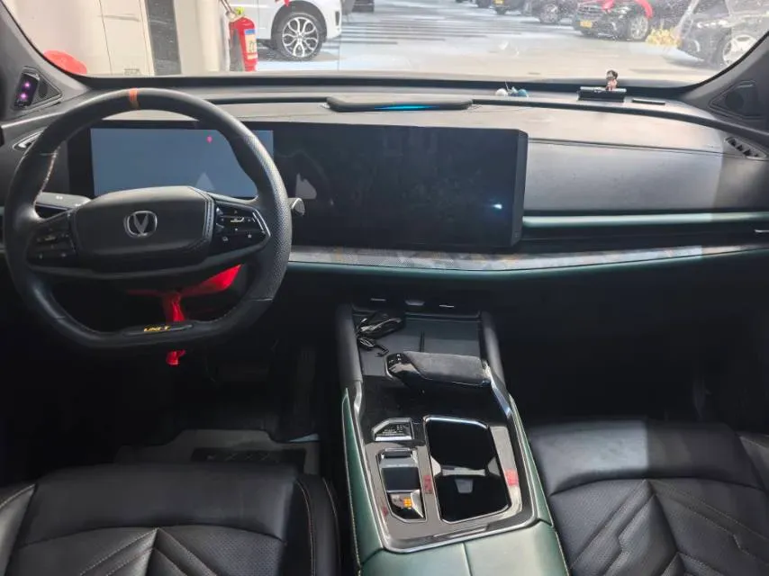 2023 ChangAn UNI-T 1.5T 188HP L4 7DCT,autocango,china used car exporter,china ev exporter,chinese used car exporter,chinese used ev exporter