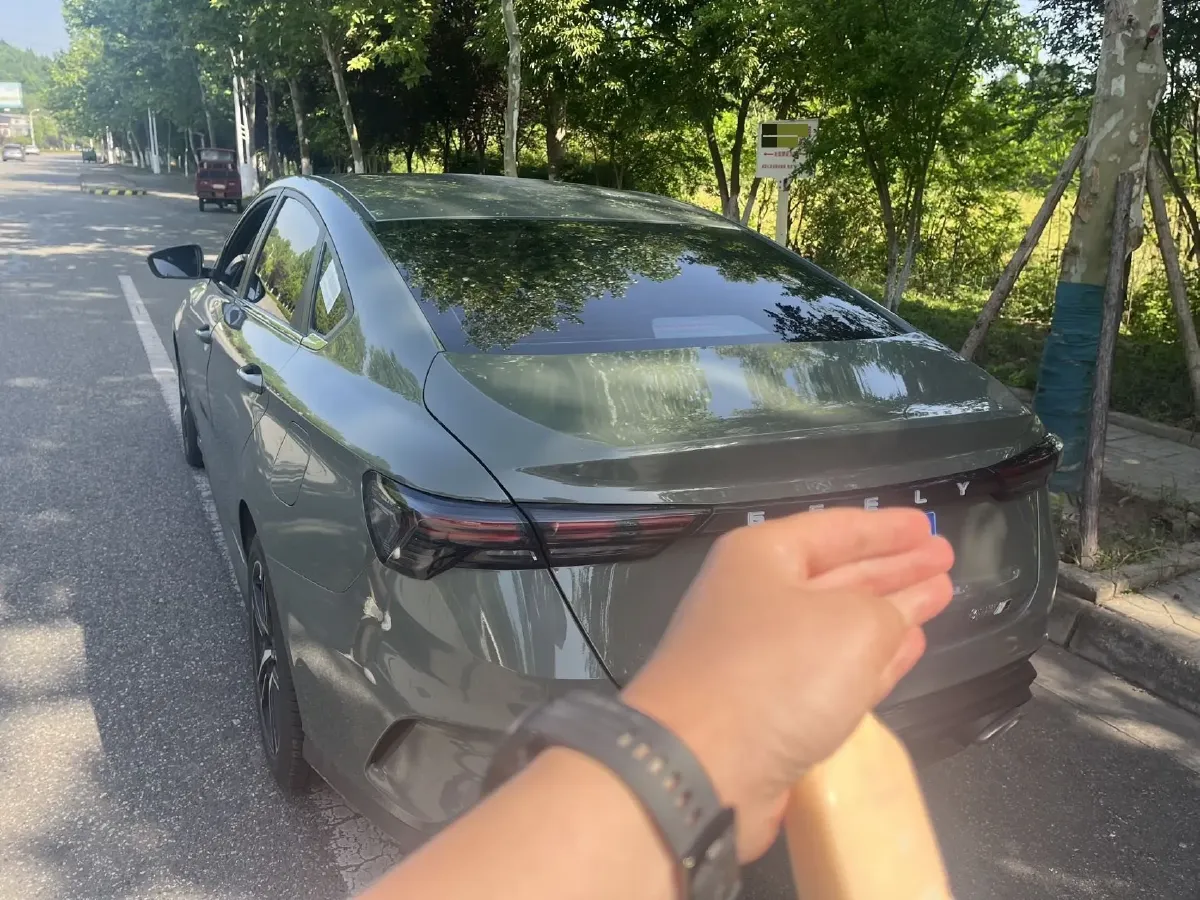 2022 Geely Binray 1.5T 181HP L4 7DCT,autocango,china used car exporter,china ev exporter,chinese used car exporter,chinese used ev exporter