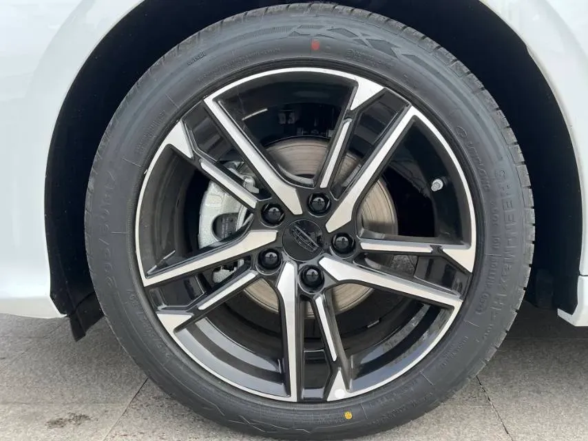 2024 Geely Binray 1.5T 181HP L4 7DCT,autocango,china used car exporter,china ev exporter,chinese used car exporter,chinese used ev exporter