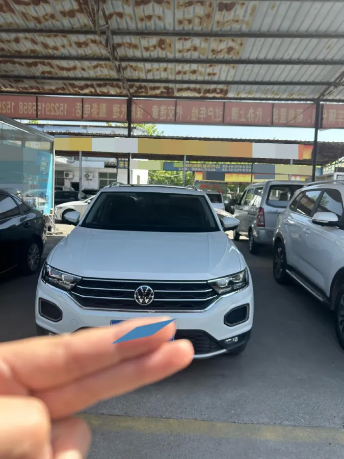 2022 Volkswagen T-Roc 1.4T 150HP L4 7DCT,autocango,china used car exporter,china ev exporter,chinese used car exporter,chinese used ev exporter