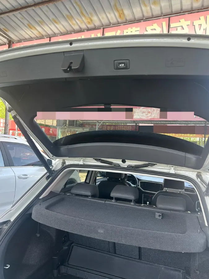 2022 Volkswagen T-Roc 1.4T 150HP L4 7DCT,autocango,china used car exporter,china ev exporter,chinese used car exporter,chinese used ev exporter