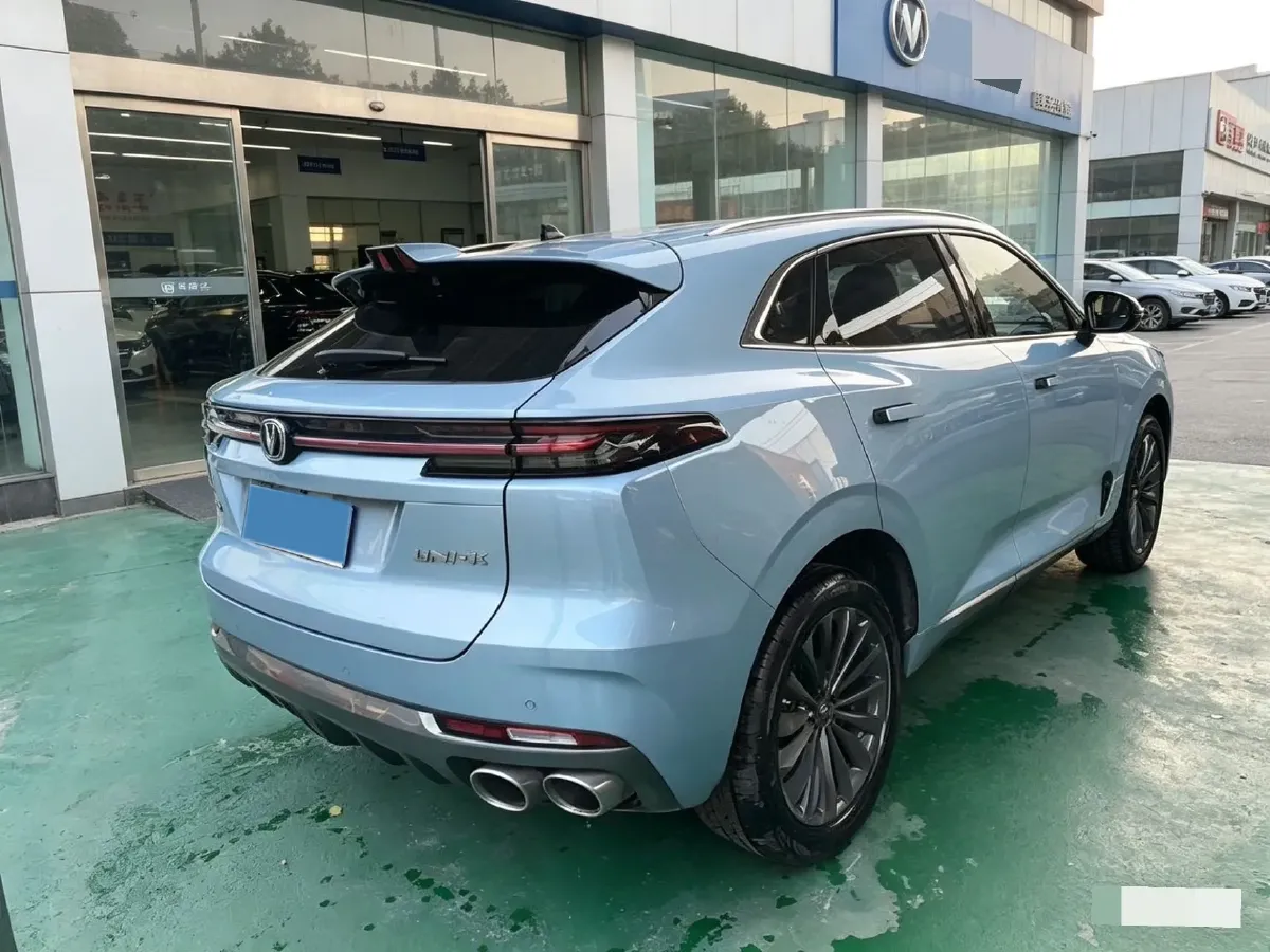 2021 ChangAn UNI-K 2.0T 233HP L4 8AT,autocango,china used car exporter,china ev exporter,chinese used car exporter,chinese used ev exporter