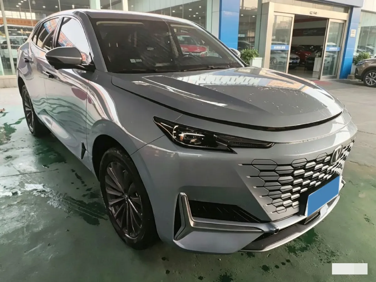 2021 ChangAn UNI-K 2.0T 233HP L4 8AT,autocango,china used car exporter,china ev exporter,chinese used car exporter,chinese used ev exporter
