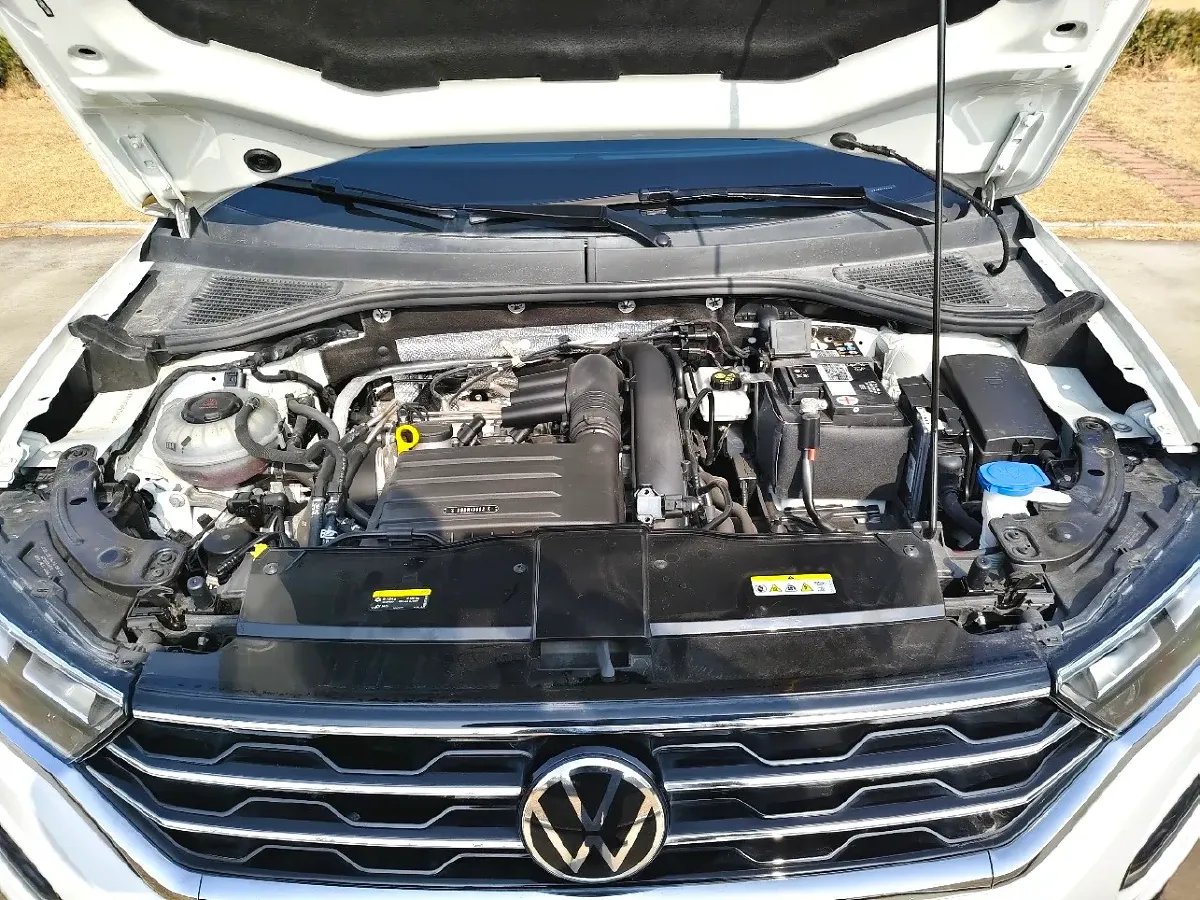 2022 Volkswagen T-Roc 1.4T 150HP L4 7DCT,autocango,china used car exporter,china ev exporter,chinese used car exporter,chinese used ev exporter