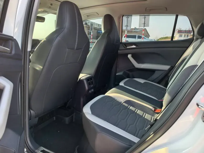 2025 Volkswagen Tharu 1.5L 110HP L4 6AT,autocango,china used car exporter,china ev exporter,chinese used car exporter,chinese used ev exporter