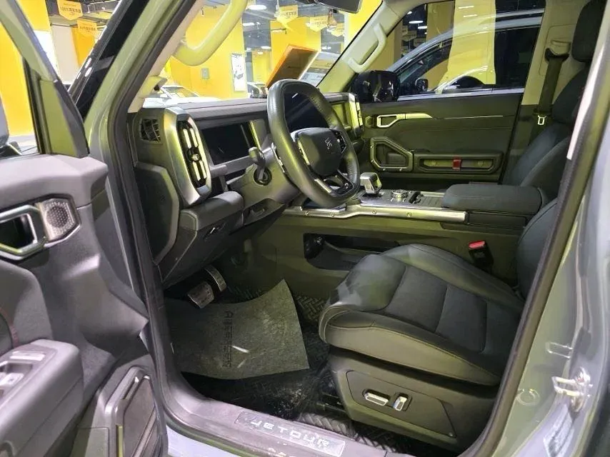 2023 Jetour Traveller 2.0T 254HP L4 8AT,autocango,china used car exporter,china ev exporter,chinese used car exporter,chinese used ev exporter