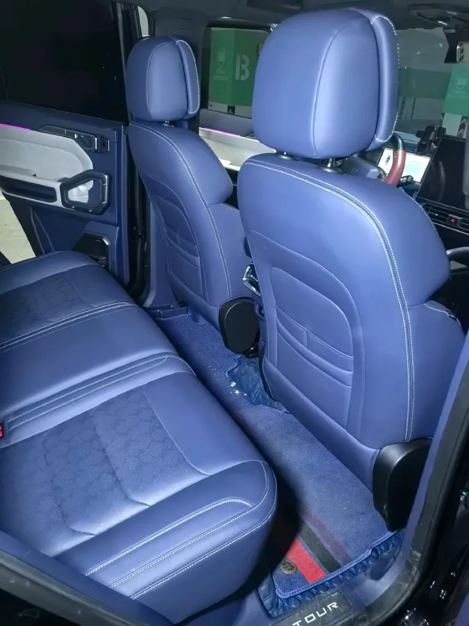 2024 Jetour ShanHai TravellerC-DM 1.5T 156HP L4 3DHT PHEV 43.24KWH,autocango,china used car exporter,china ev exporter,chinese used car exporter,chinese used ev exporter