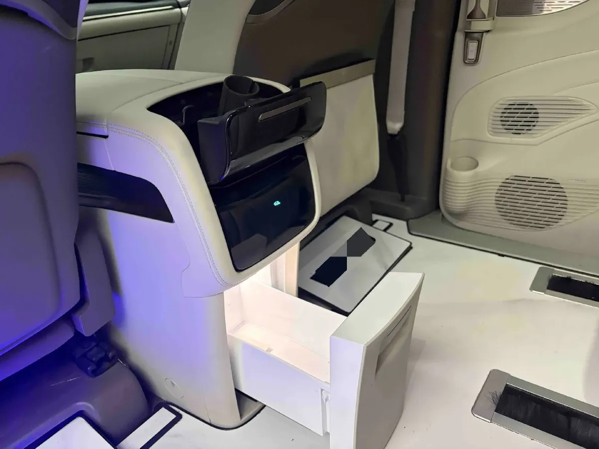 2022 Mercedes-Benz GLC Class 2.0T 197HP L4 9AT,autocango,china used car exporter,china ev exporter,chinese used car exporter,chinese used ev exporter