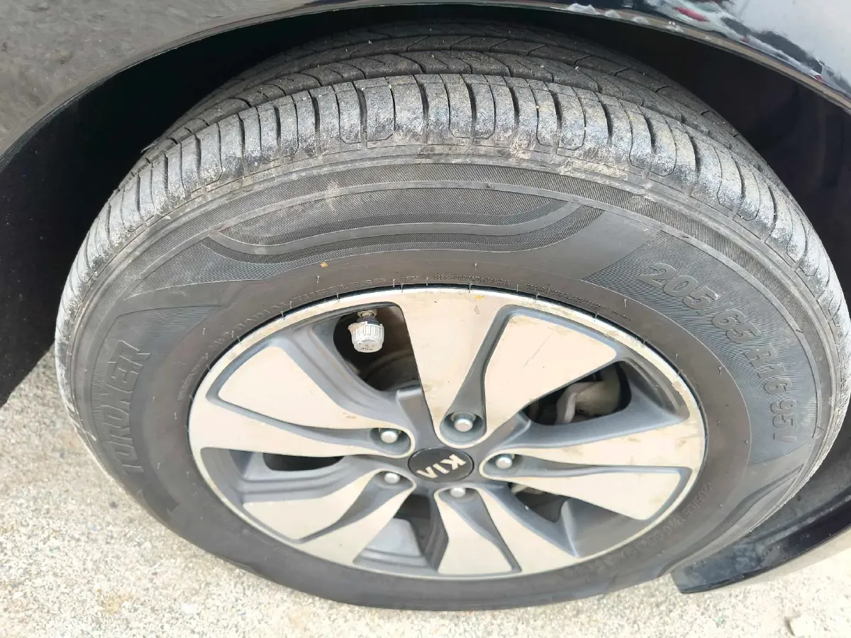 2016 Kia K5 2.0L 156HP L4 6AT Hybrid,autocango,china used car exporter,china ev exporter,chinese used car exporter,chinese used ev exporter