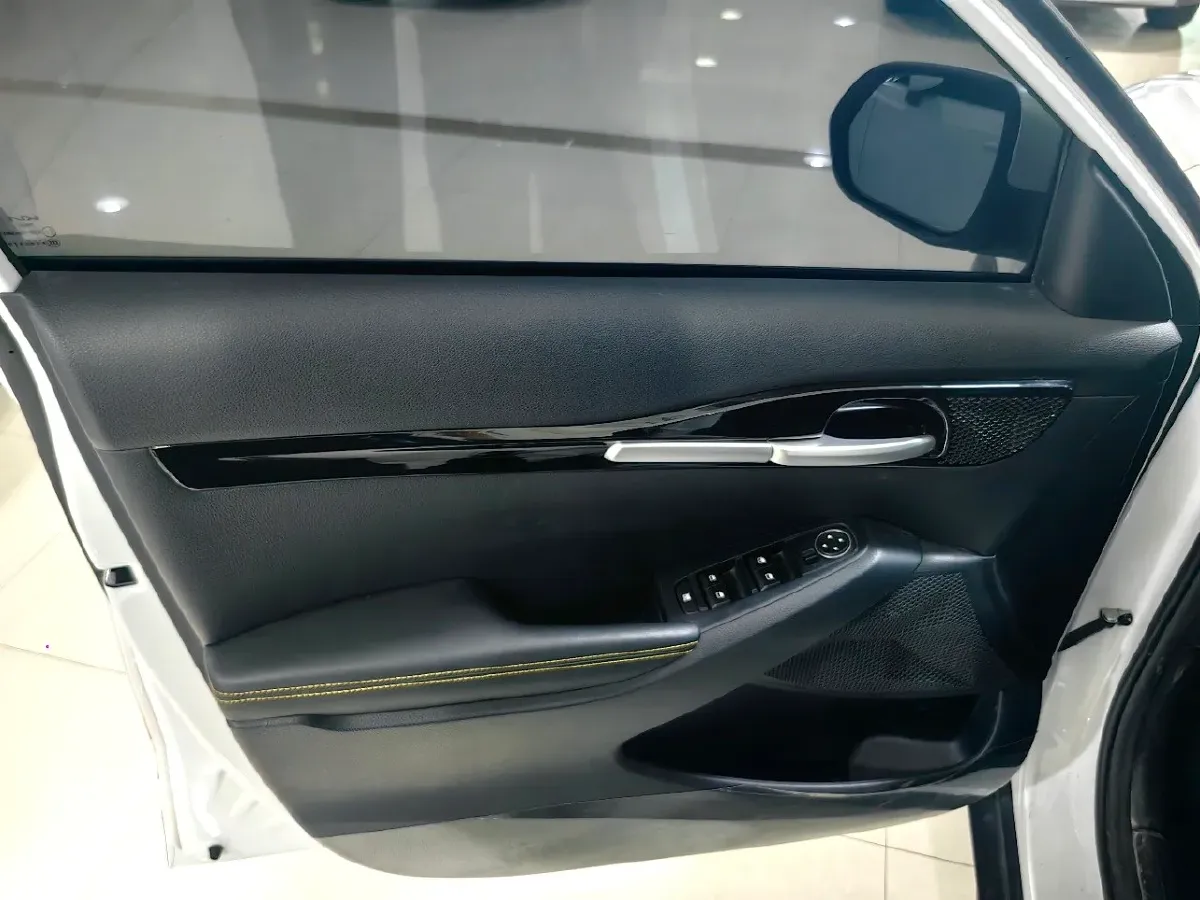 2023 Kia Seltos 1.5L 115HP L4 CVT,autocango,china used car exporter,china ev exporter,chinese used car exporter,chinese used ev exporter