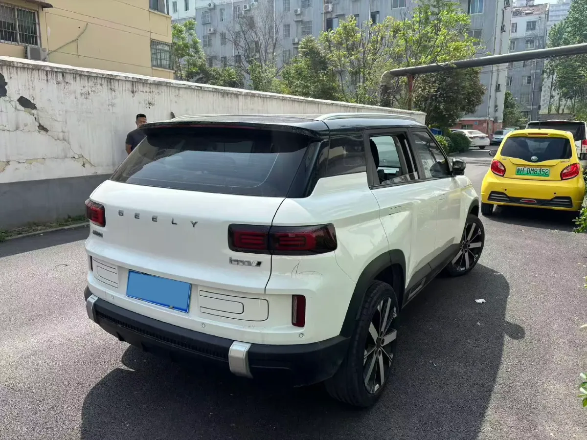 2023 Geely ICON 1.5T 181HP L4 7DCT,autocango,china used car exporter,china ev exporter,chinese used car exporter,chinese used ev exporter