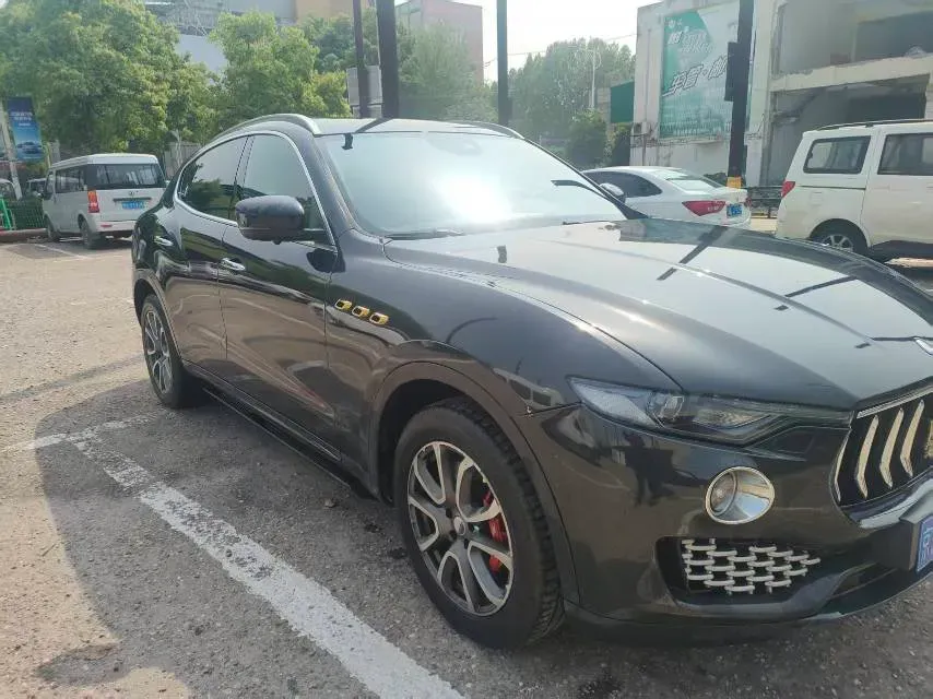 2016 Maserati Levante 3.0T 430HP V6 8AT,autocango,china used car exporter,china ev exporter,chinese used car exporter,chinese used ev exporter