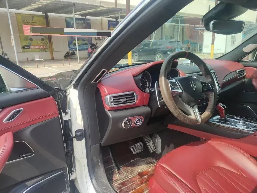 2016 Maserati Levante 3.0T 430HP V6 8AT,autocango,china used car exporter,china ev exporter,chinese used car exporter,chinese used ev exporter